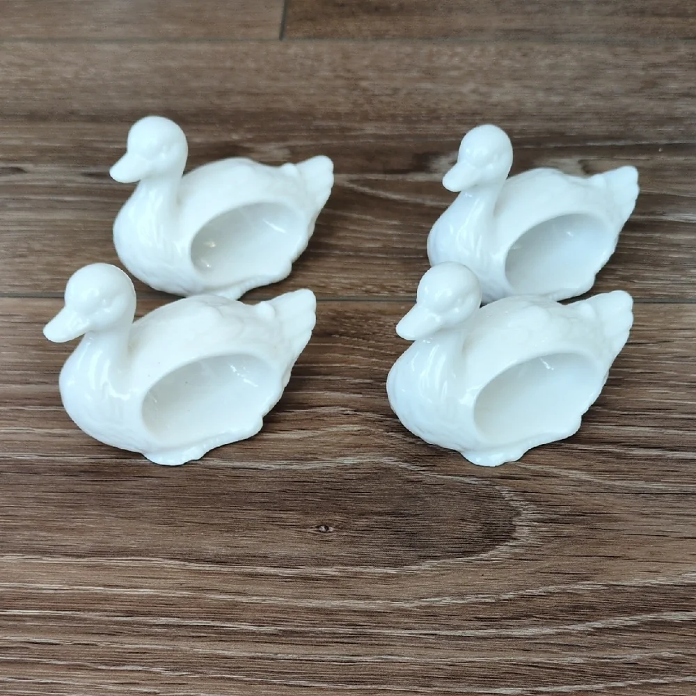 Vintage Shefford White Ceramic Duck Dining Napkin Holders - Table‎ Decor